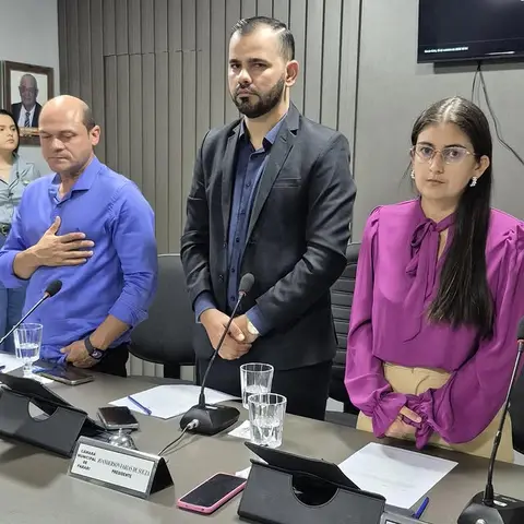 📸 Confira os registros da sessão ordinária da Câmara Municipal de Parari!