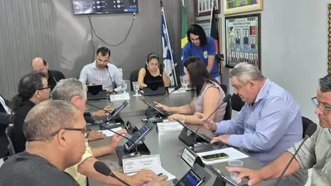 A Câmara Municipal de Parari aprovou, por unanimidade, durante sessão legislativa, dois projetos de lei de autoria do Poder Executivo que tratam de áreas consideradas estratégicas para o município: educação e infraestrutura hídrica.