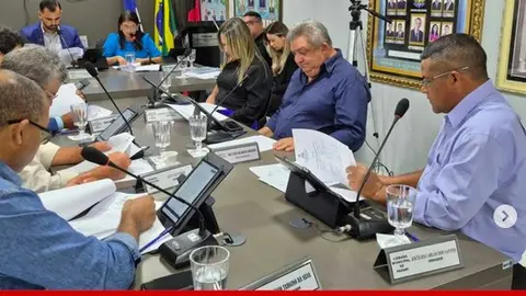 Câmara de Parari Moderniza Votações com Tablets e Debate Temas Essenciais para a Comunidade