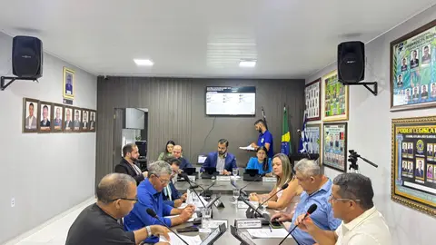Câmara de Parari realiza sessão ordinária e aprova novos projetos para o município